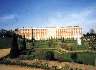 Hampton1.jpg (16585 bytes)