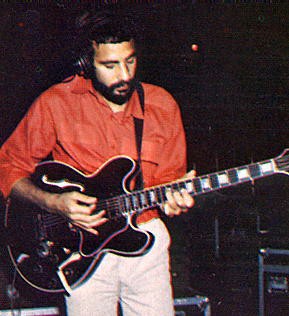 me77 (1).jpg (32107 bytes)