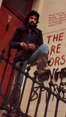 BOOTDOR.JPG (23428 bytes)