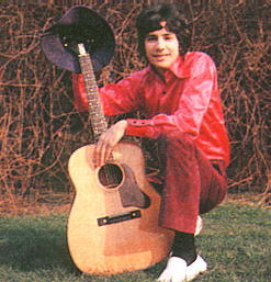 cat2.jpg (19490 bytes)